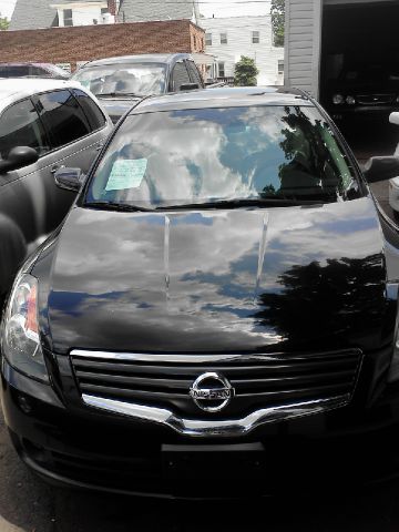 2009 Nissan Altima SLT Quad Cab 2WD