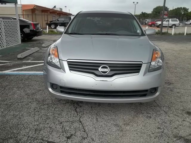 2009 Nissan Altima Pickupslt Quad Cab SWB 4WD 4x4 Truck
