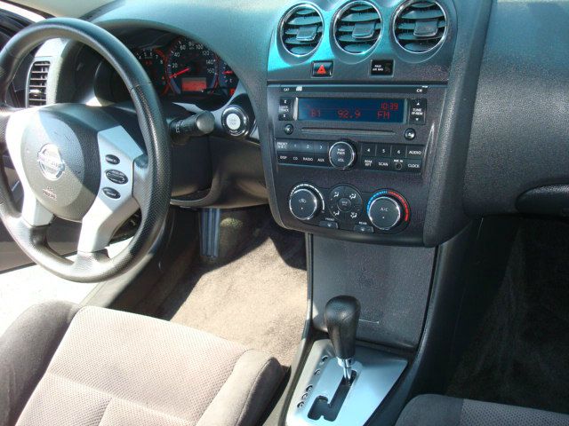 2009 Nissan Altima Pickupslt Quad Cab SWB 4WD 4x4 Truck