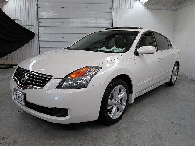 2009 Nissan Altima SLT Quad Cab 2WD