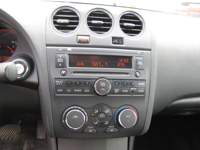 2009 Nissan Altima Pickupslt Quad Cab SWB 4WD 4x4 Truck