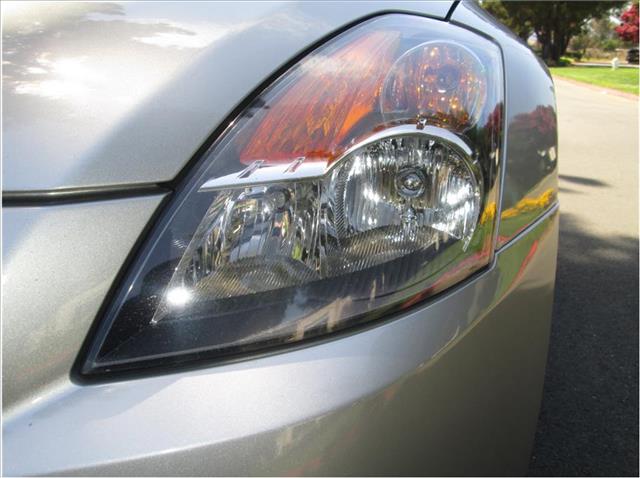 2009 Nissan Altima 4WD Crew Cab 140.5