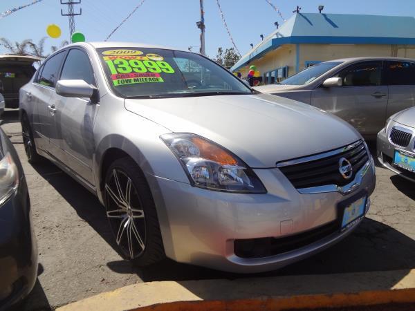2009 Nissan Altima Unknown