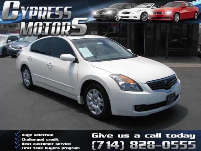 2009 Nissan Altima 4x4 Truck