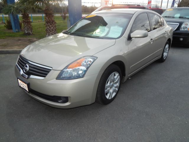 2009 Nissan Altima Pickupslt Quad Cab SWB 4WD 4x4 Truck