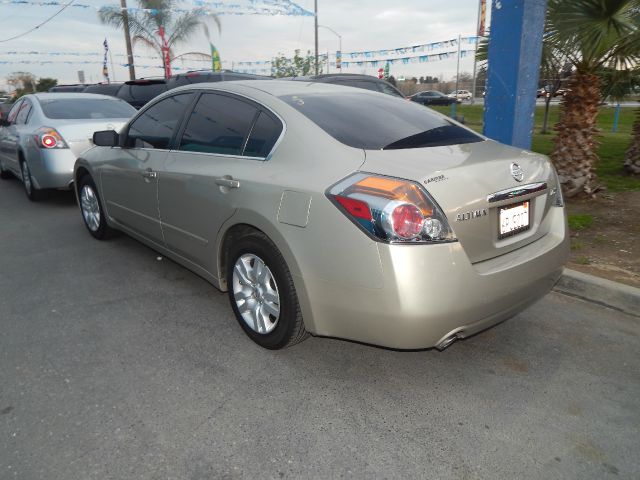 2009 Nissan Altima Pickupslt Quad Cab SWB 4WD 4x4 Truck