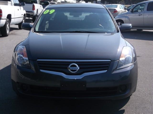 2009 Nissan Altima Pickupslt Quad Cab SWB 4WD 4x4 Truck