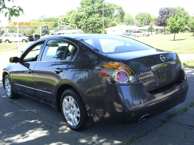2009 Nissan Altima GS-R
