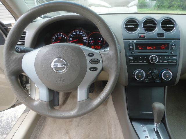2009 Nissan Altima Unknown