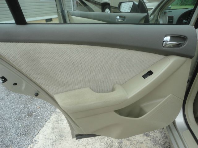 2009 Nissan Altima Unknown