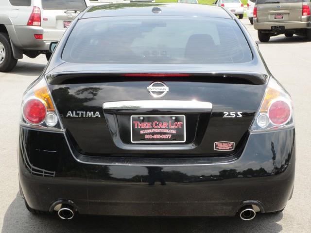 2009 Nissan Altima Pickupslt Quad Cab SWB 4WD 4x4 Truck