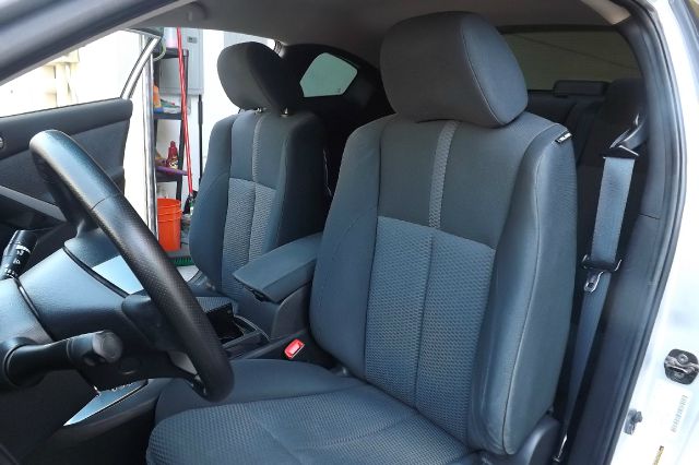 2009 Nissan Altima 1500 Van