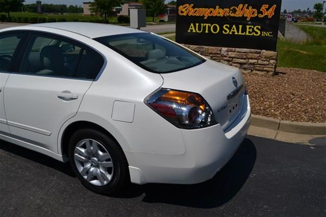 2009 Nissan Altima GS-R