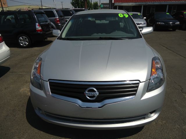 2009 Nissan Altima Pickupslt Quad Cab SWB 4WD 4x4 Truck