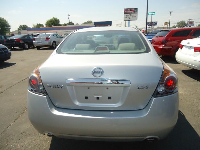 2009 Nissan Altima Pickupslt Quad Cab SWB 4WD 4x4 Truck