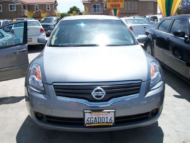 2009 Nissan Altima ESi