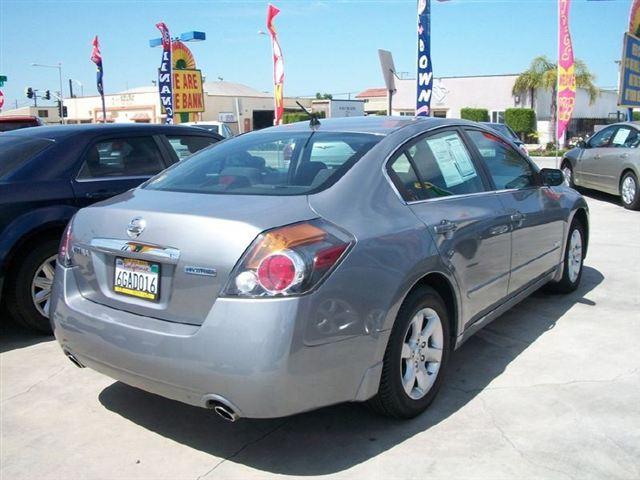 2009 Nissan Altima ESi