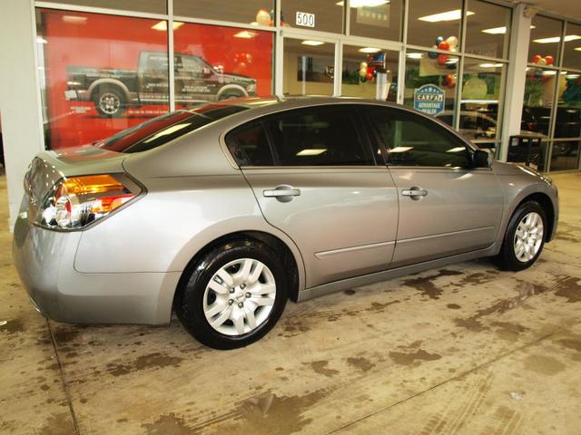 2009 Nissan Altima Pickupslt Quad Cab SWB 4WD 4x4 Truck