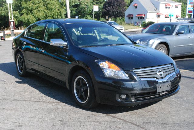 2009 Nissan Altima Pickupslt Quad Cab SWB 4WD 4x4 Truck