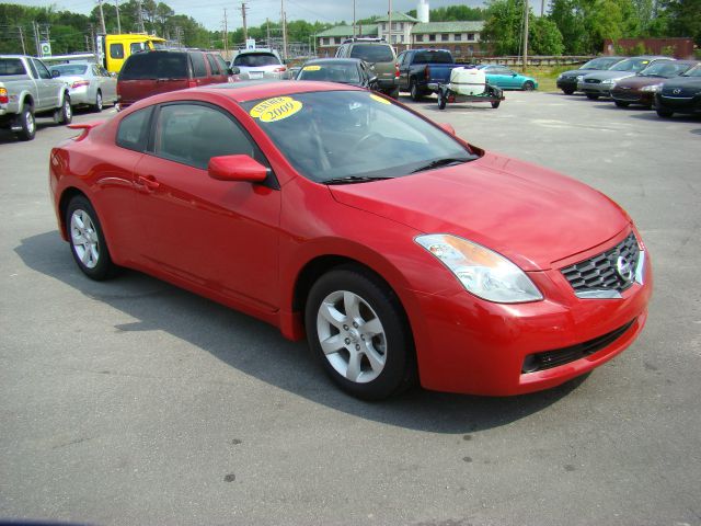2009 Nissan Altima Pickupslt Quad Cab SWB 4WD 4x4 Truck