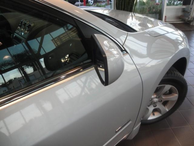 2009 Nissan Altima ESi