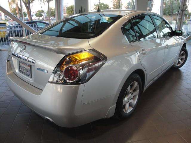 2009 Nissan Altima ESi