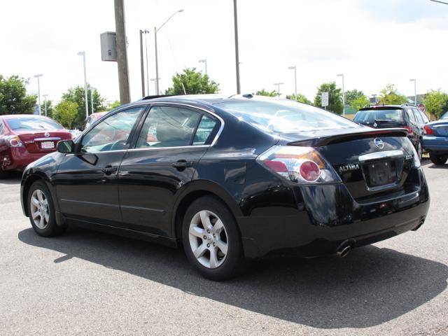 2009 Nissan Altima SLT Quad Cab 2WD