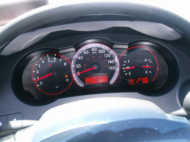 2009 Nissan Altima 1500 Van