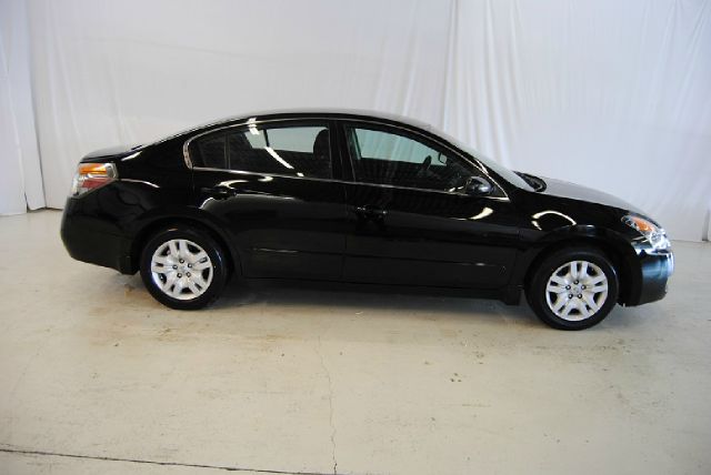 2009 Nissan Altima Pickupslt Quad Cab SWB 4WD 4x4 Truck