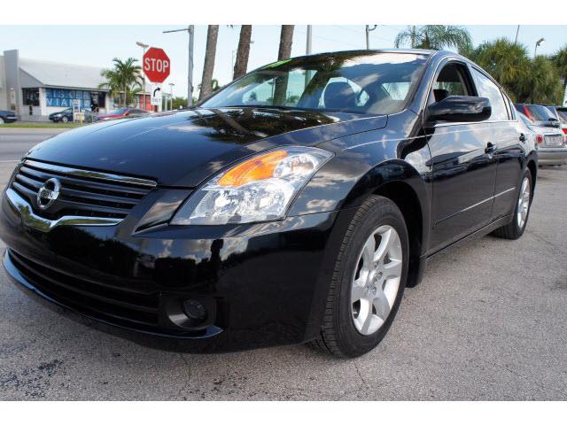 2009 Nissan Altima Unknown