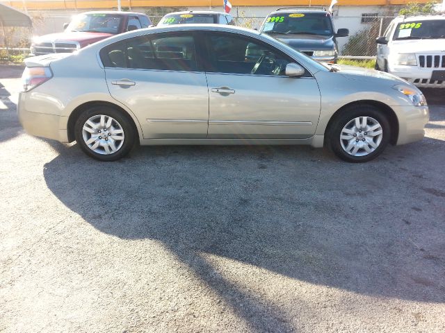 2009 Nissan Altima Pickupslt Quad Cab SWB 4WD 4x4 Truck