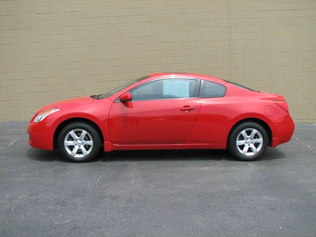2009 Nissan Altima Pickupslt Quad Cab SWB 4WD 4x4 Truck