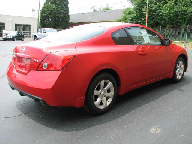 2009 Nissan Altima Pickupslt Quad Cab SWB 4WD 4x4 Truck