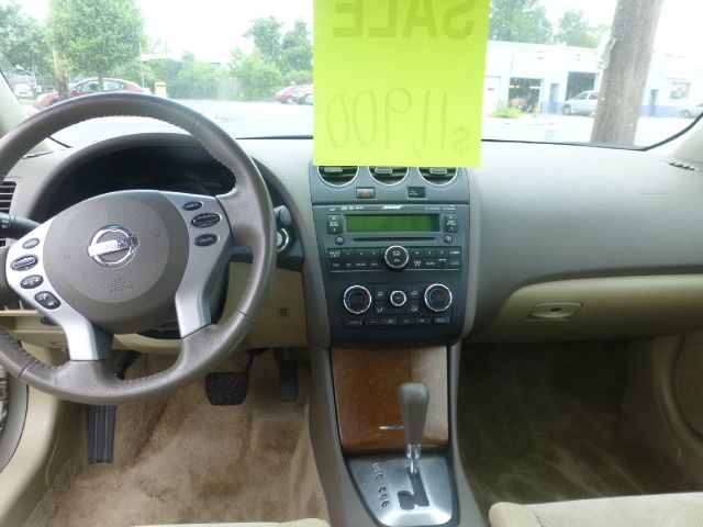 2009 Nissan Altima GS-R