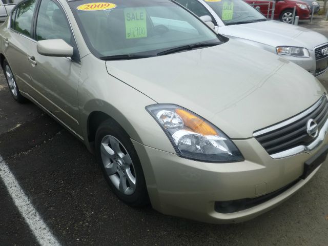 2009 Nissan Altima GS-R