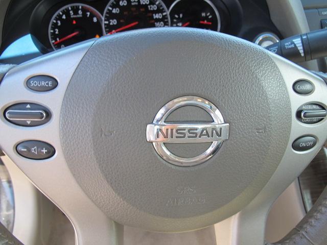 2010 Nissan Altima SLT Quad Cab 2WD
