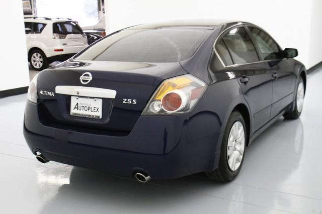 2010 Nissan Altima GS-R
