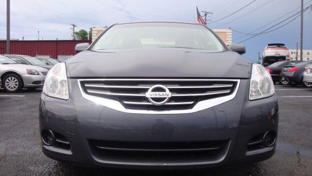 2010 Nissan Altima Pickupslt Quad Cab SWB 4WD 4x4 Truck