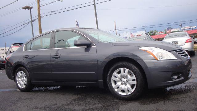 2010 Nissan Altima Pickupslt Quad Cab SWB 4WD 4x4 Truck