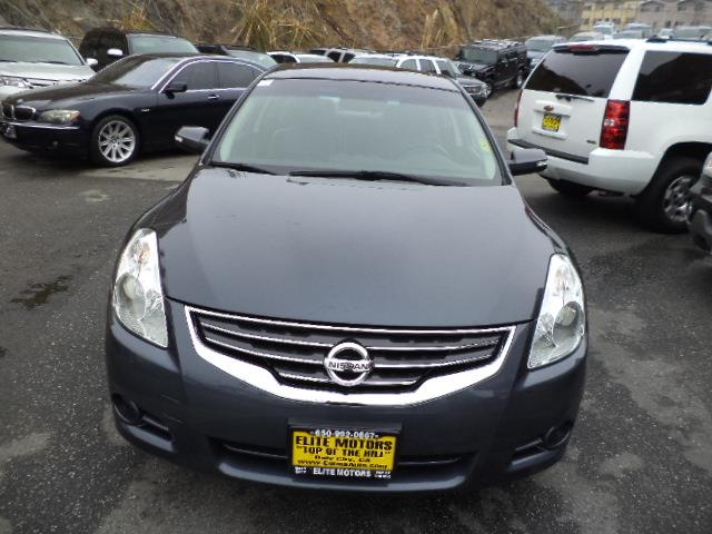 2010 Nissan Altima 2WD Supercab FX2