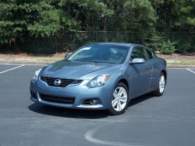 2010 Nissan Altima F-350 Styleside