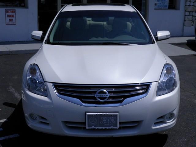 2010 Nissan Altima GS-R