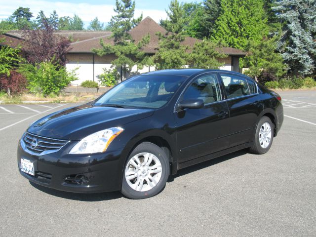 2010 Nissan Altima Pickupslt Quad Cab SWB 4WD 4x4 Truck