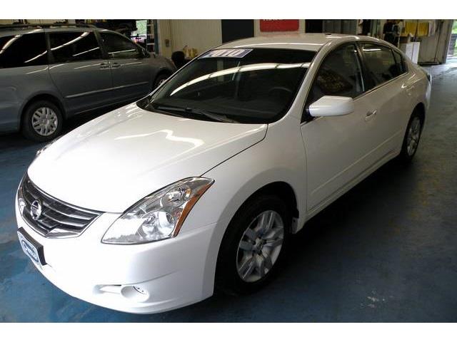 2010 Nissan Altima 2WD Crew Cab 140.5 Laramie