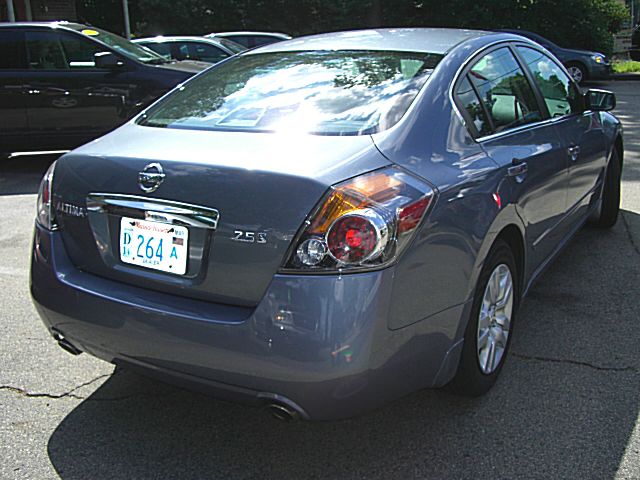 2010 Nissan Altima Pickupslt Quad Cab SWB 4WD 4x4 Truck