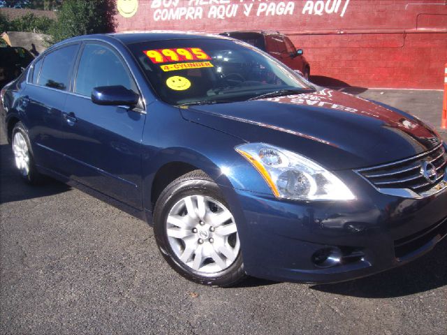 2010 Nissan Altima Pickupslt Quad Cab SWB 4WD 4x4 Truck