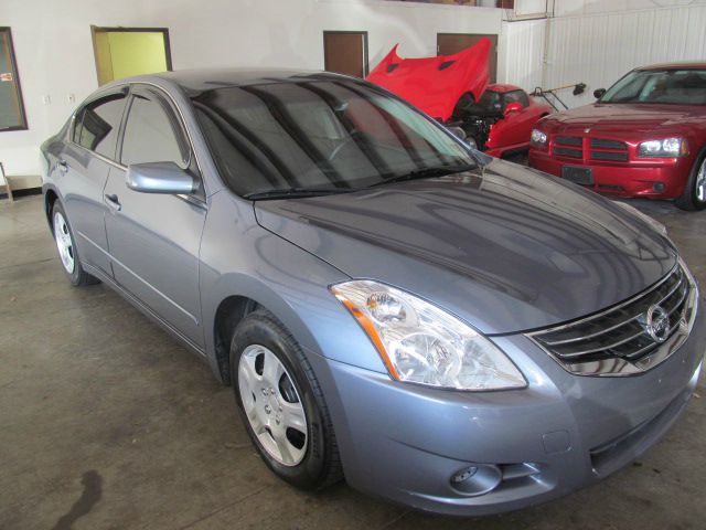 2010 Nissan Altima Unknown