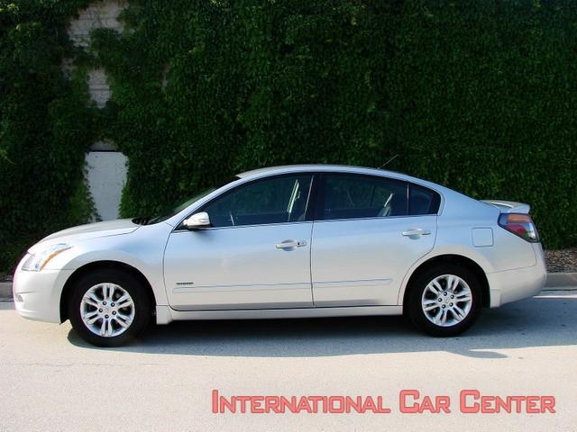 2010 Nissan Altima ESi