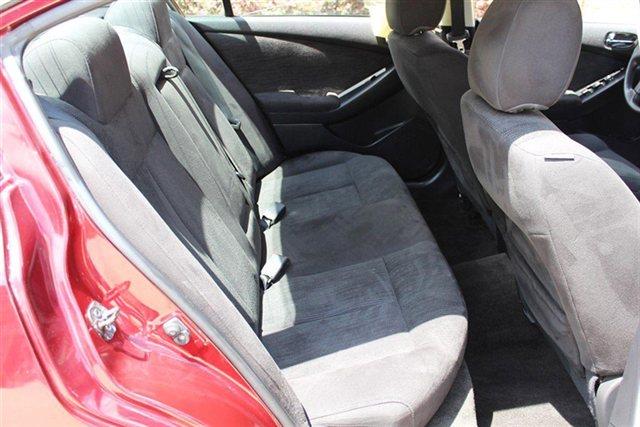 2010 Nissan Altima 15