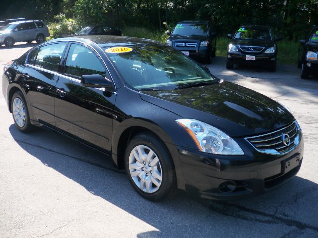 2010 Nissan Altima Pickupslt Quad Cab SWB 4WD 4x4 Truck